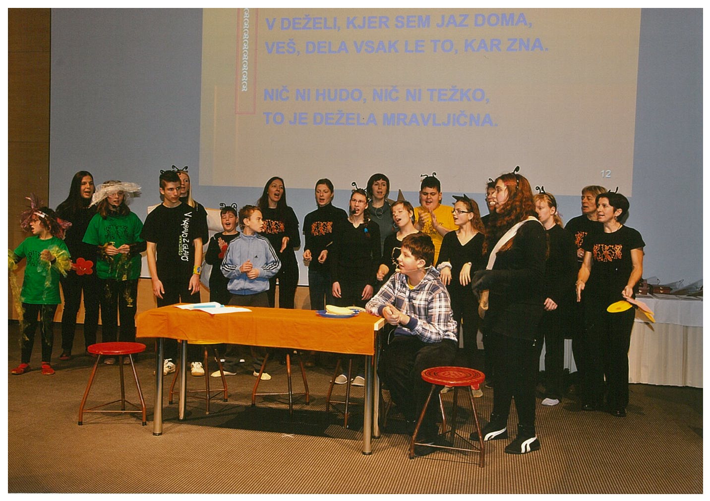 img-108093014-0001